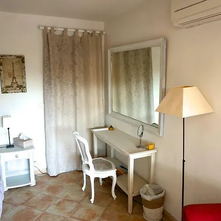 Lone Star House לינה וארוחת בוקר